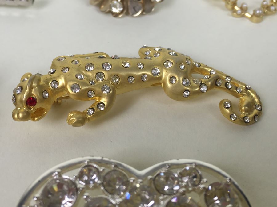 Costume Jewelry Lot [Photo 19]