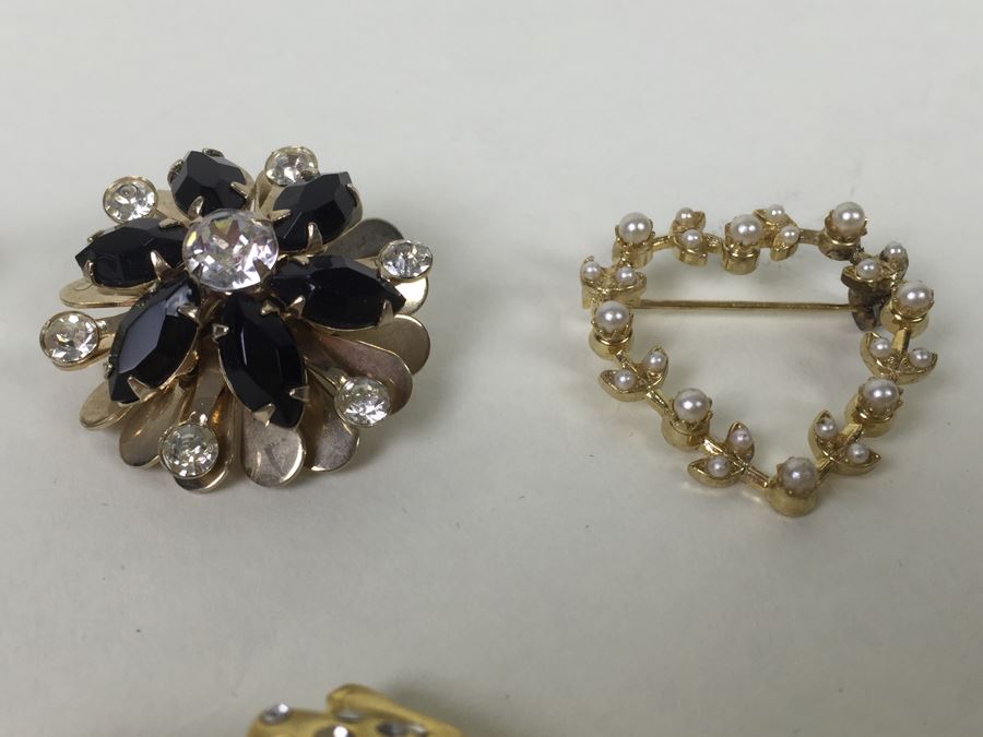 Costume Jewelry Lot [Photo 20]