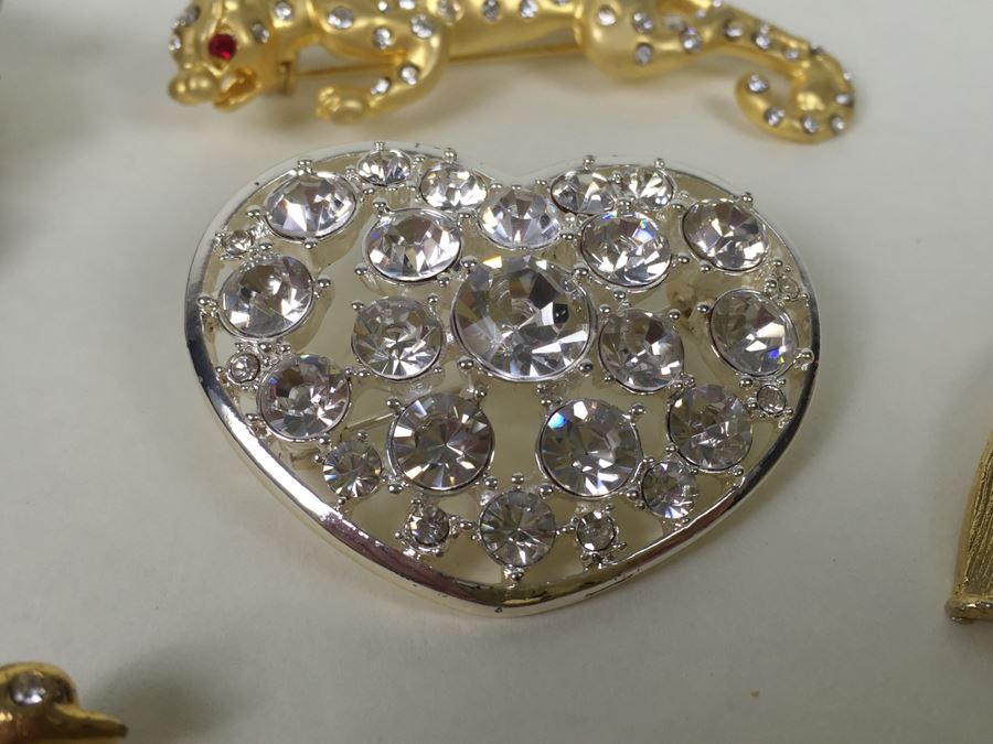 Costume Jewelry Lot [Photo 18]