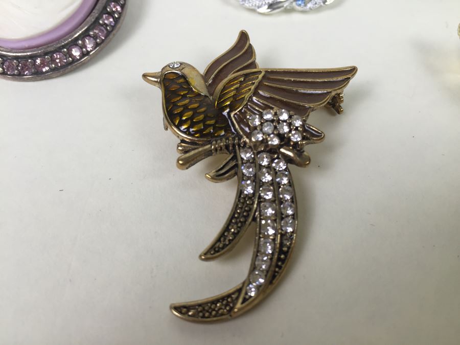 Costume Jewelry Lot [Photo 19]