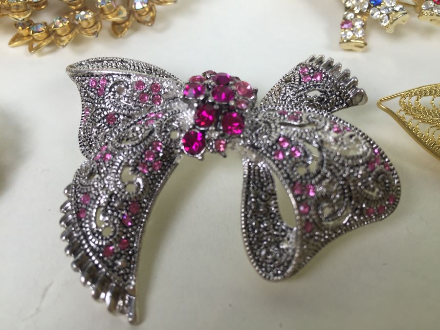 Costume Jewelry Lot [Photo 9]