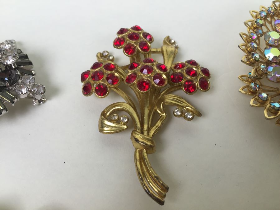 Costume Jewelry Lot [Photo 22]