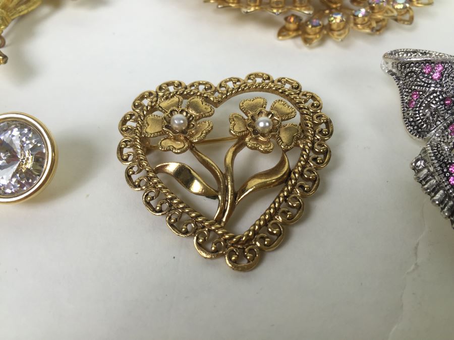 Costume Jewelry Lot [Photo 11]