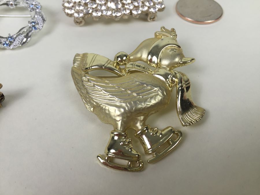 Costume Jewelry Lot [Photo 18]