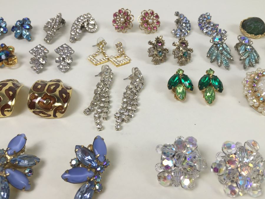 Vintage Costume Jewelry Earring Lot [Photo 27]