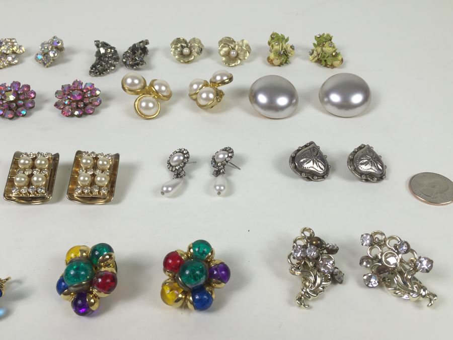 Vintage Costume Jewelry Earring Lot [Photo 5]