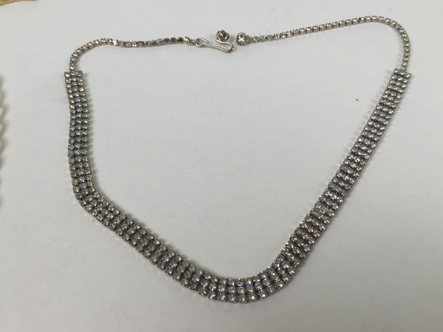 Vintage Costume Jewelry Lot [Photo 3]