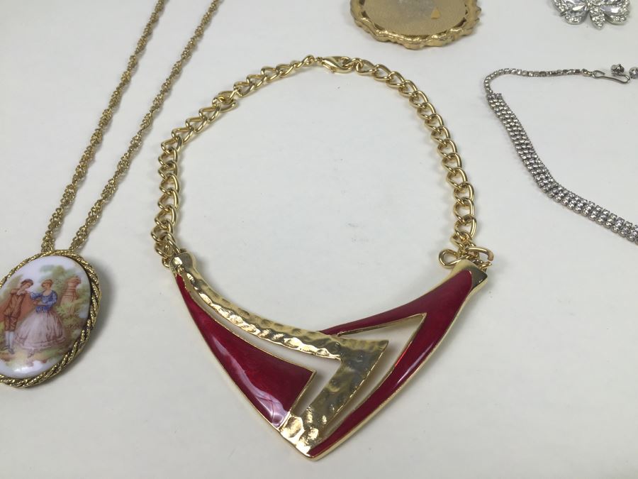 Vintage Costume Jewelry Lot [Photo 27]