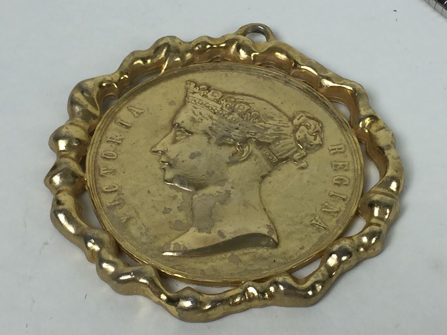 Vintage Costume Jewelry Lot [Photo 25]