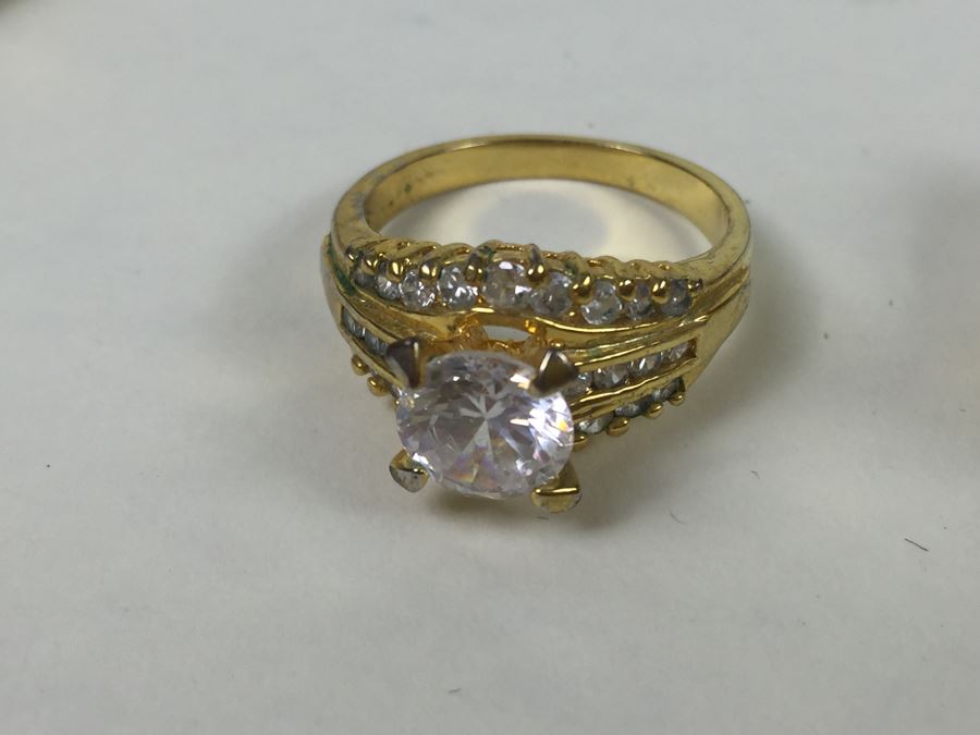 Vintage Costume Jewelry Lot [Photo 4]