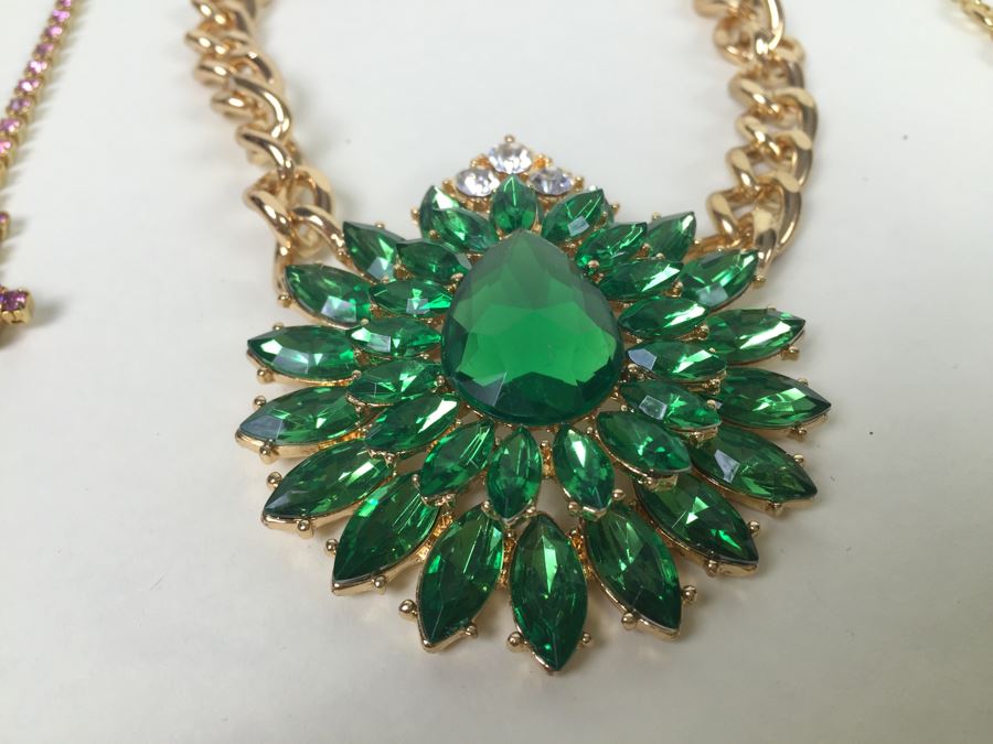 Vintage Costume Jewelry Lot [Photo 3]