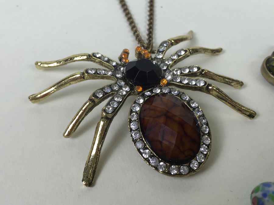 Vintage Costume Jewelry Lot [Photo 15]