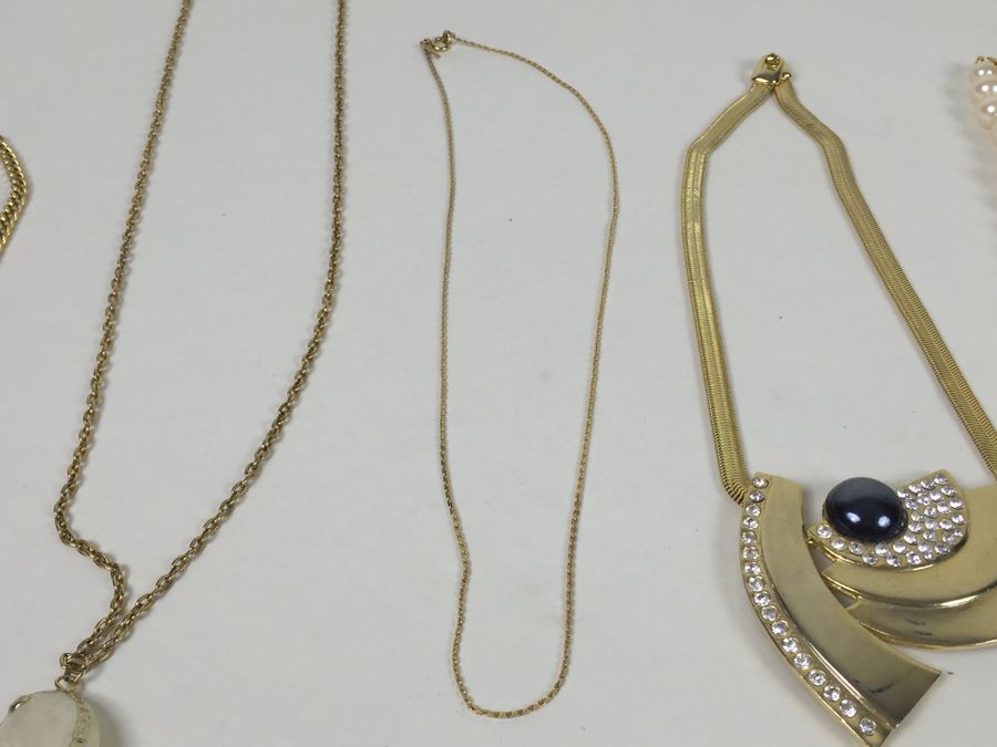 Vintage Costume Jewelry Lot [Photo 11]