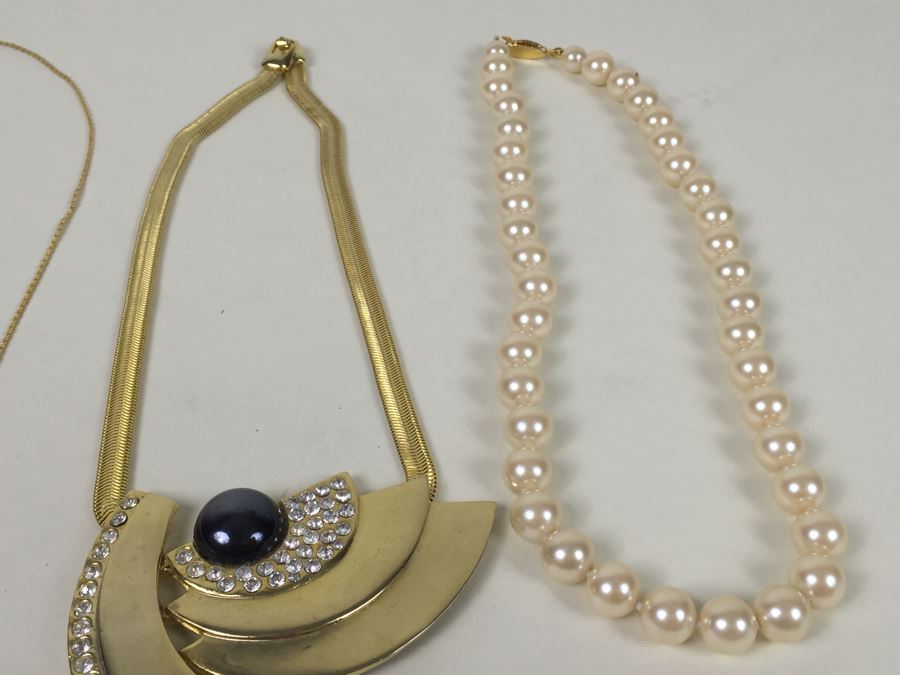 Vintage Costume Jewelry Lot [Photo 10]