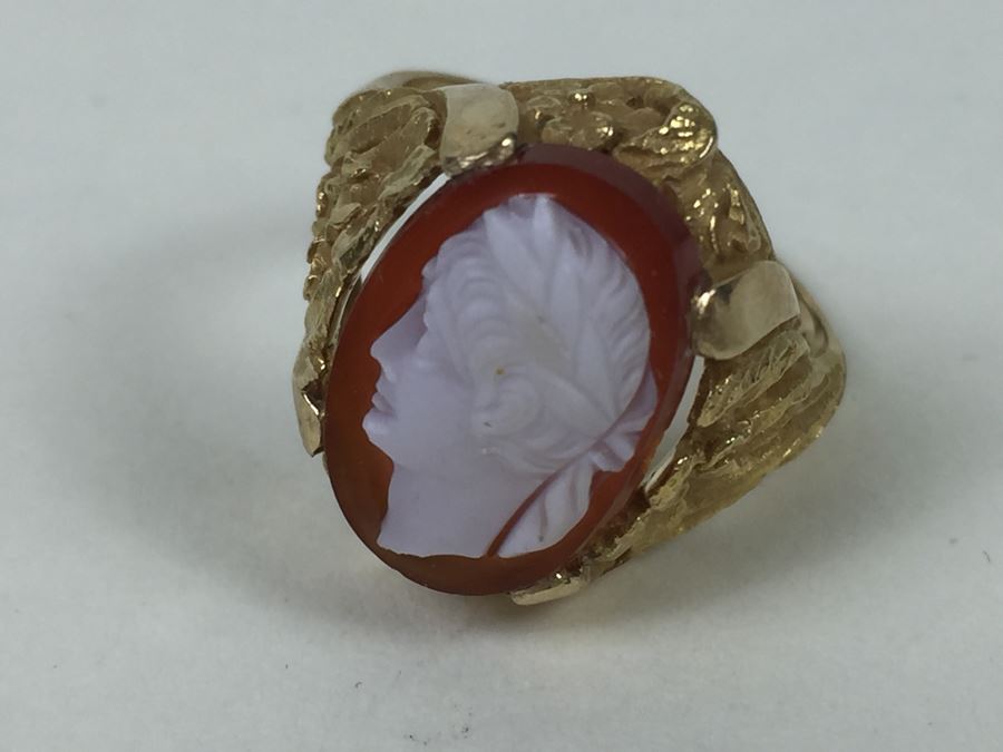 Vintage 14K Gold Ring With Carved Shell Cameo 4.58g
