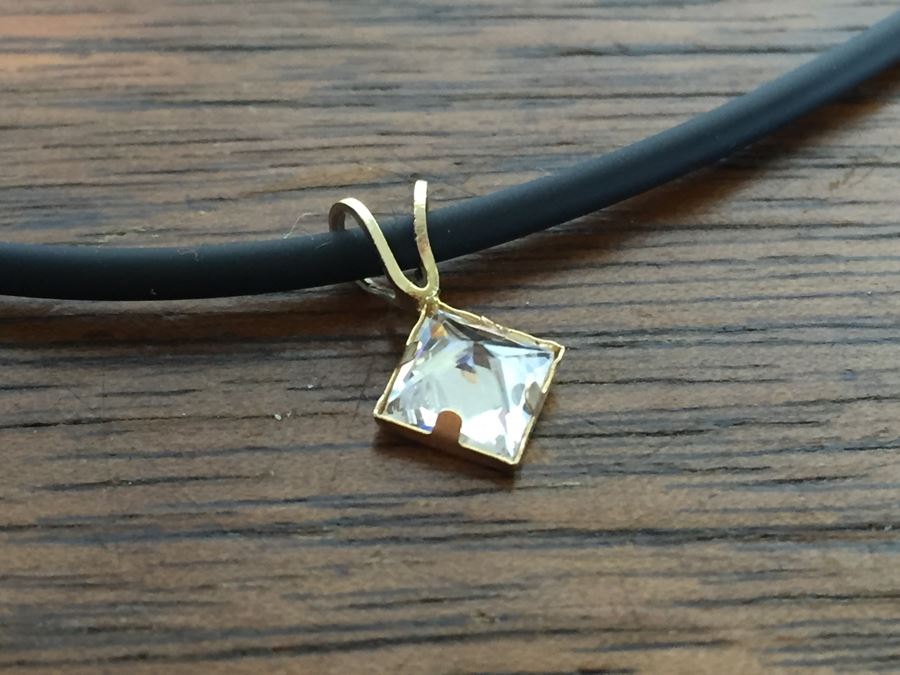 14K Gold Post Earrings With 14K Pendant Necklace With 14K Clasp One Earring Backing Is Missing [Photo 10]