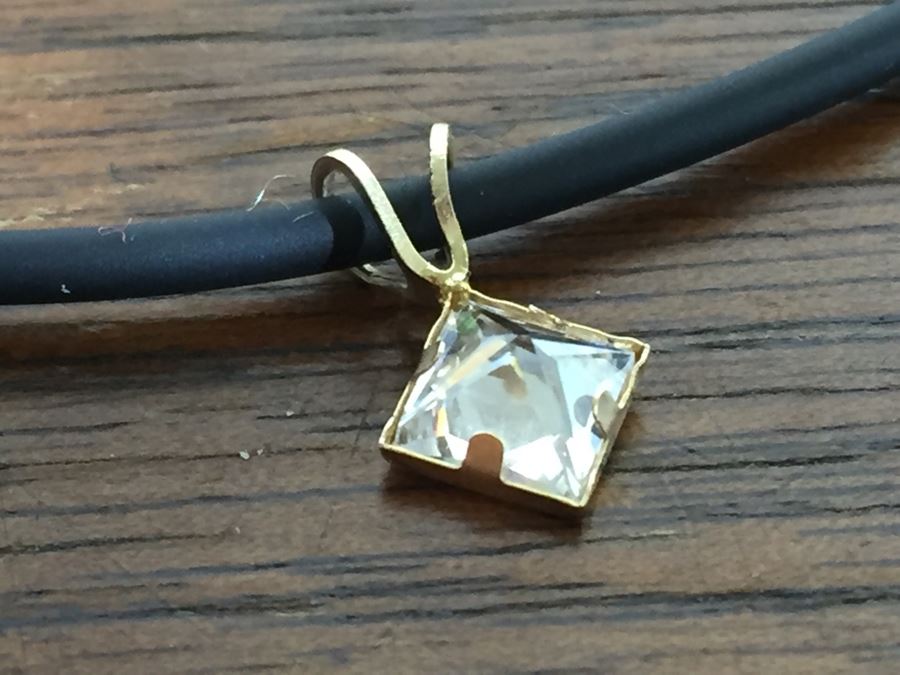 14K Gold Post Earrings With 14K Pendant Necklace With 14K Clasp One Earring Backing Is Missing [Photo 11]