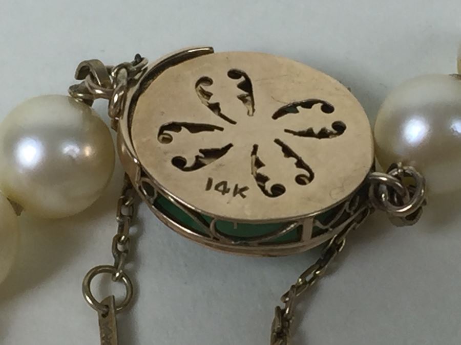 Stunning Real Pearl Necklace With 14K Gold And JADE Clasp - Pearls Individually Knotted [Photo 11]