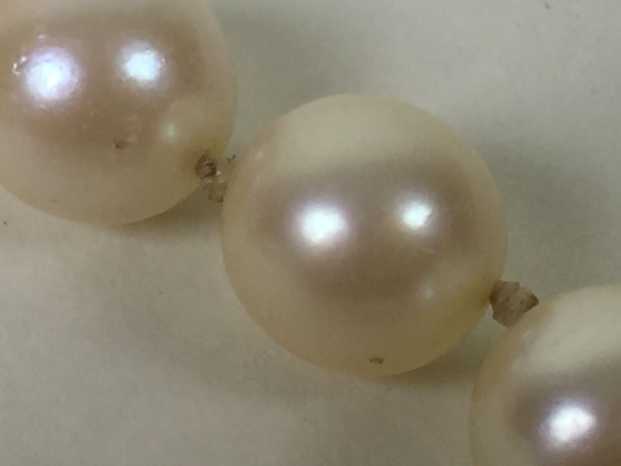 Stunning Real Pearl Necklace With 14K Gold And JADE Clasp - Pearls Individually Knotted [Photo 13]