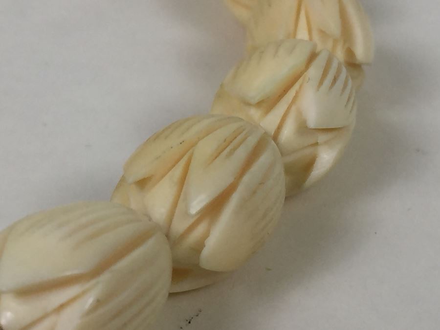 Women's Carved Bone Necklace [Photo 6]