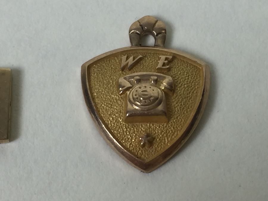 Vintage 10K Gold Pendants From Western Electric And International Harvester 3.07g [Photo 6]