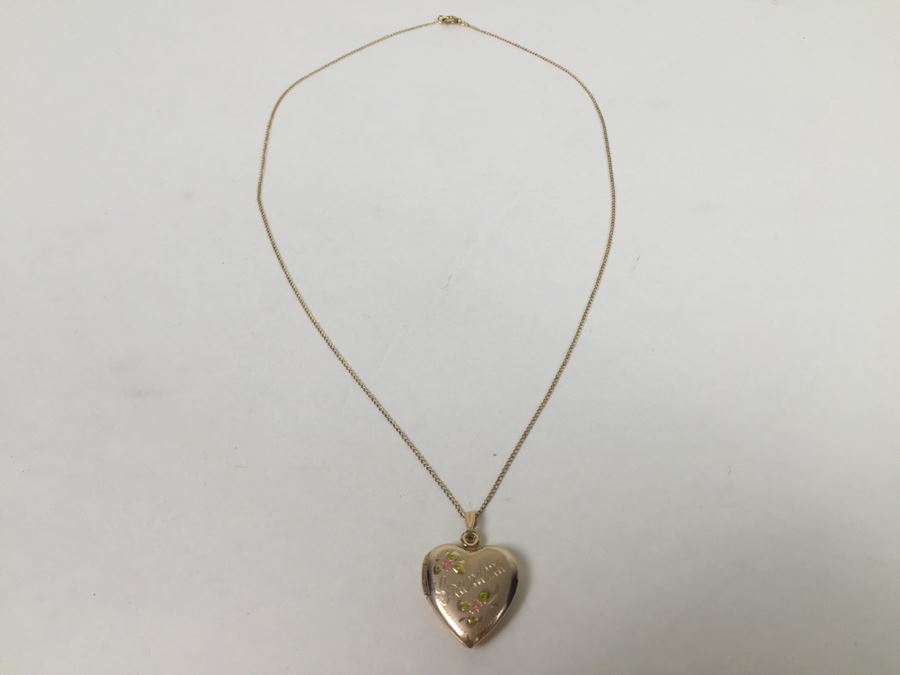 Gold Filled Heart Pendant Locket With Chain Engraved Grandma With Roses [Photo 1]