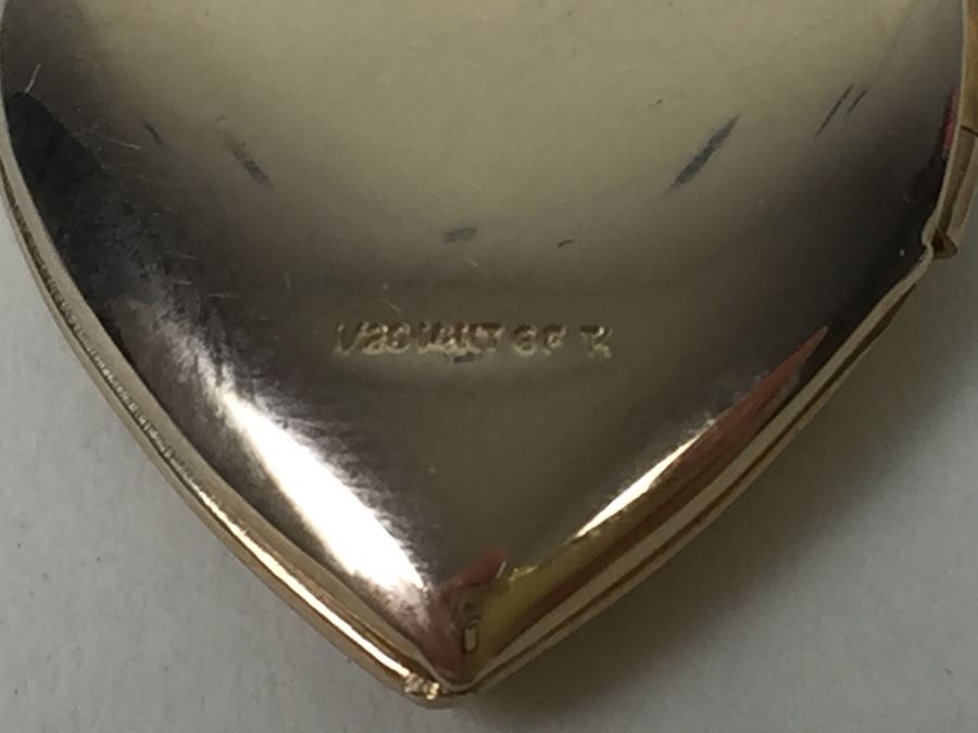 Gold Filled Heart Pendant Locket With Chain Engraved Grandma With Roses [Photo 8]