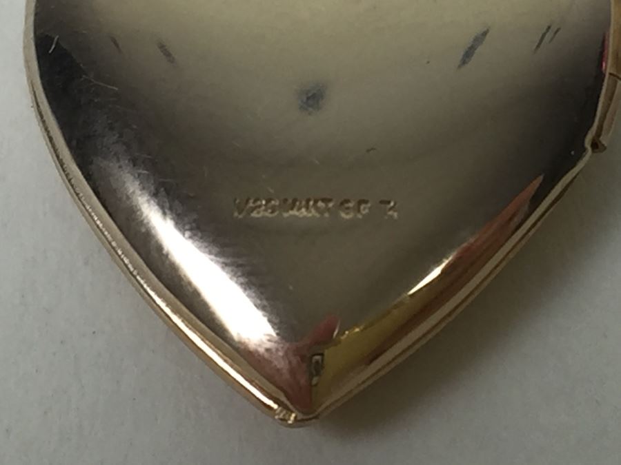 Gold Filled Heart Pendant Locket With Chain Engraved Grandma With Roses [Photo 10]