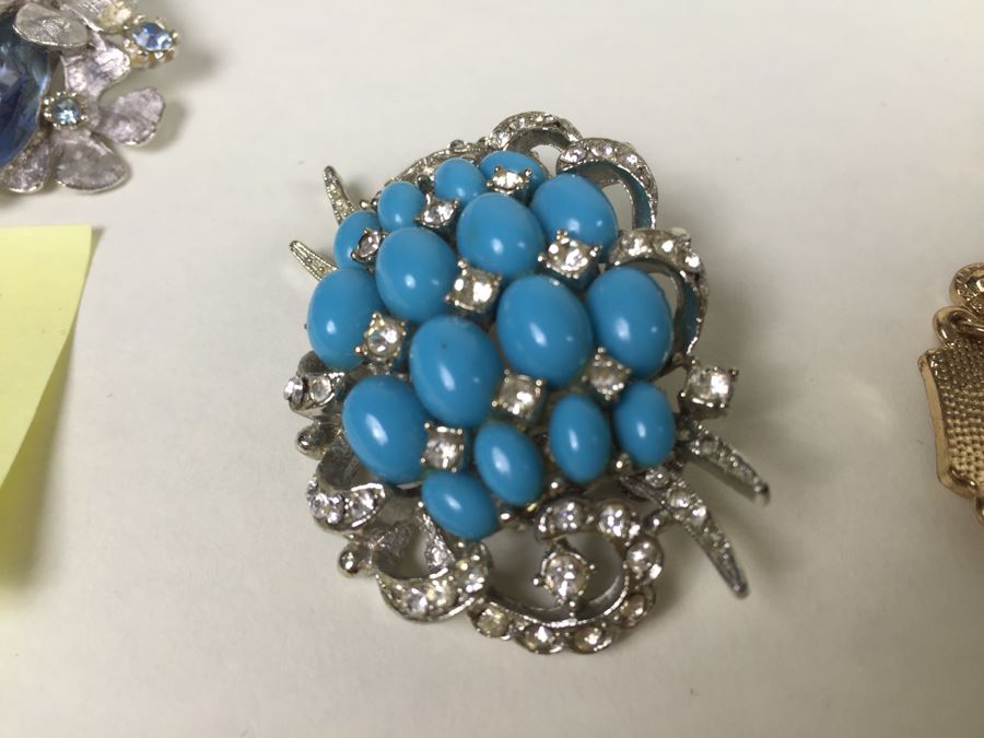 Vintage Lot Of Signed Costume Jewelry Boucher, ART, Lisner, Napier [Photo 6]