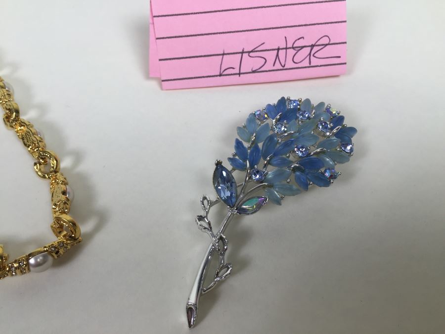 Vintage Lot Of Signed Costume Jewelry Boucher, ART, Lisner, Napier [Photo 22]