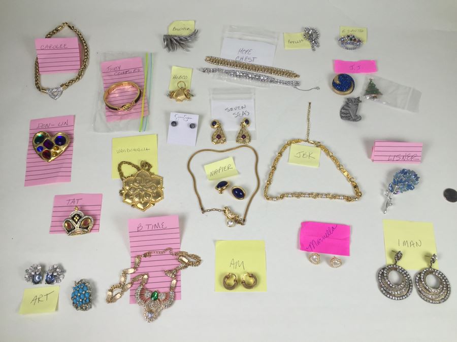 Vintage Lot Of Signed Costume Jewelry Boucher, ART, Lisner, Napier [Photo 1]