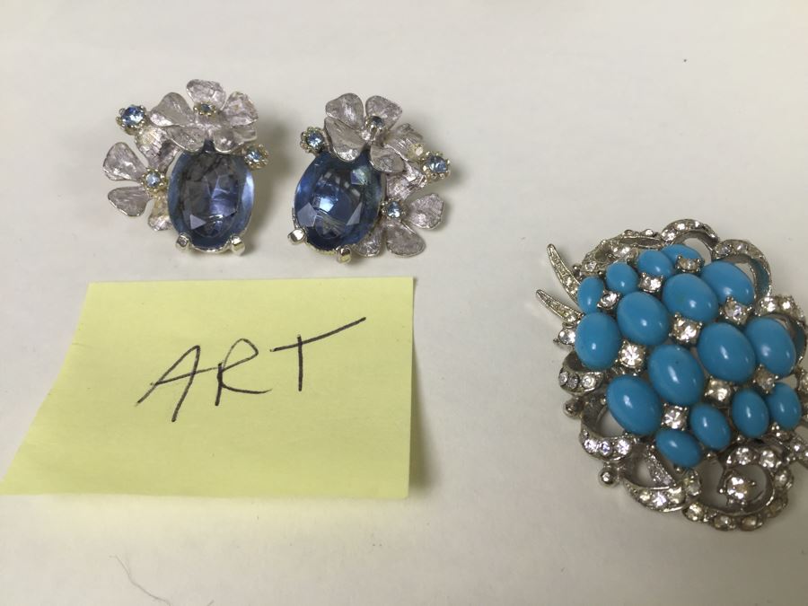 Vintage Lot Of Signed Costume Jewelry Boucher, ART, Lisner, Napier [Photo 5]