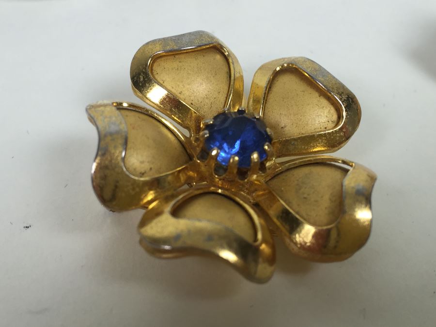 Vintage CORO Costume Jewelry Lot [Photo 12]