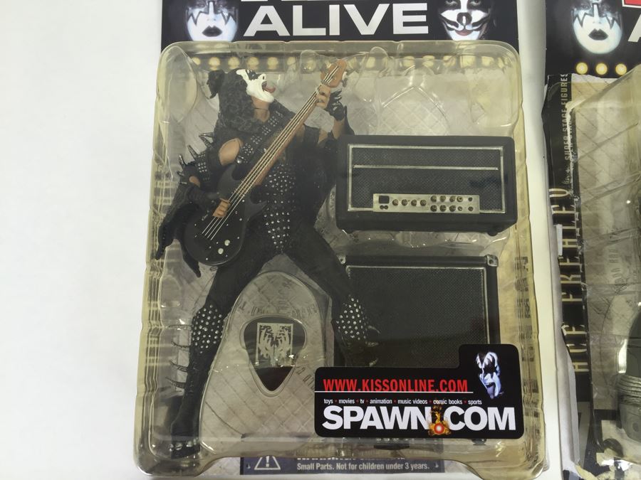 KISS Action Figures McFarlane Toys 'Opened Packaging' Gene Simmons Is Missing Light Vintage 2000 [Photo 4]