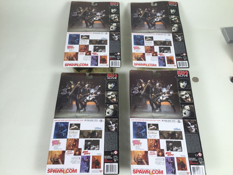 KISS Action Figures McFarlane Toys 'Opened Packaging' Gene Simmons Is Missing Light Vintage 2000 [Photo 21]