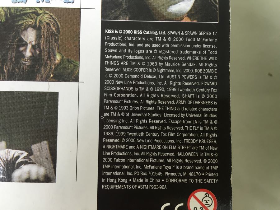 KISS Action Figures McFarlane Toys 'Opened Packaging' Gene Simmons Is Missing Light Vintage 2000 [Photo 25]