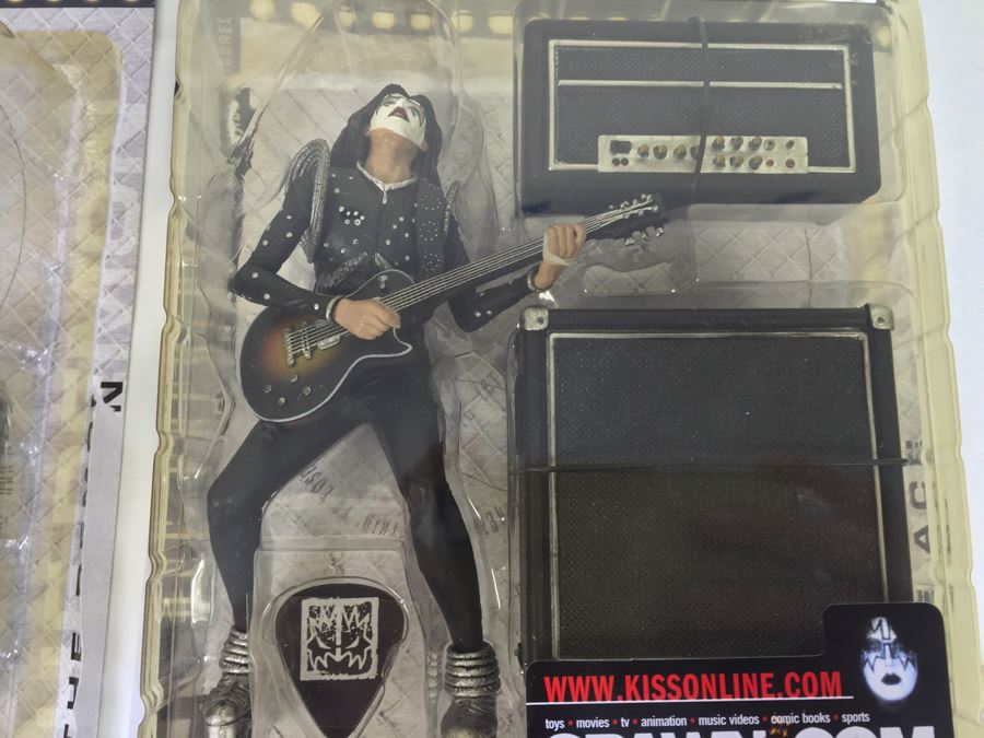 KISS Action Figures McFarlane Toys 'Opened Packaging' Gene Simmons Is Missing Light Vintage 2000 [Photo 11]