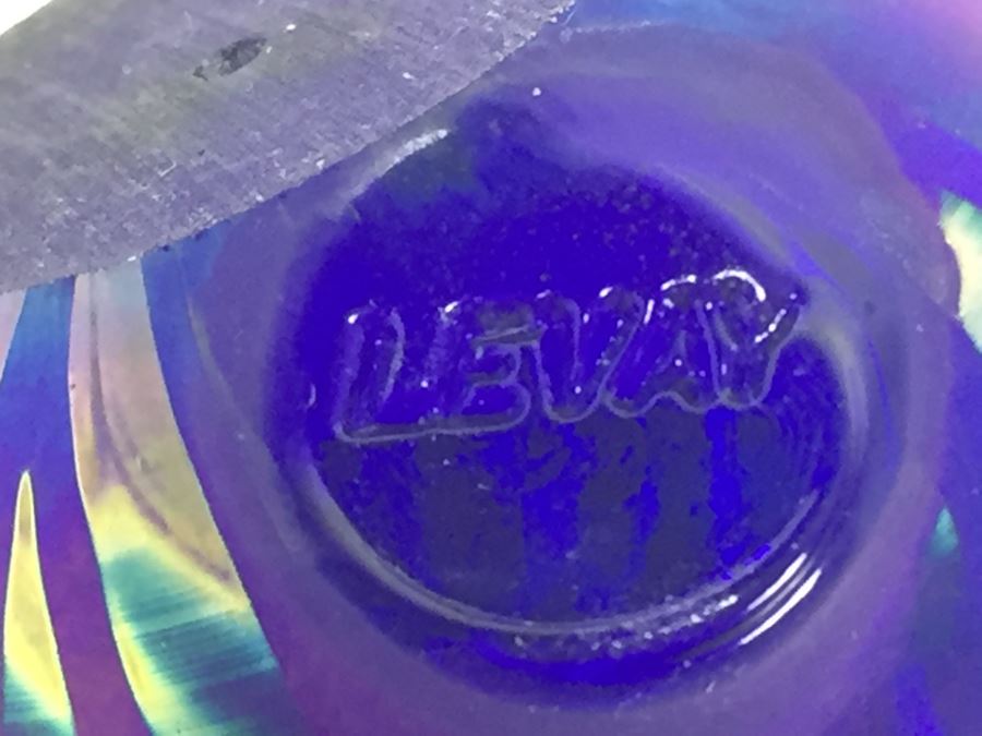 Levay Iridescent Studio Art Glass Egg Shaped Paperweight [Photo 12]