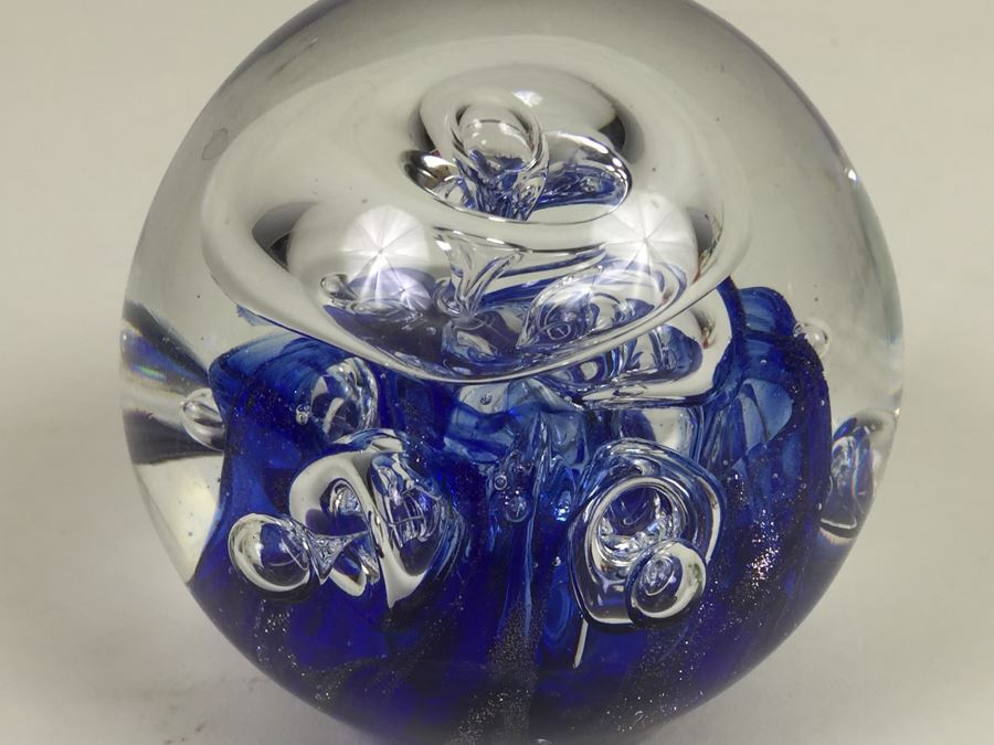 Dynasty Gallery Art Glass Paperweight [Photo 8]