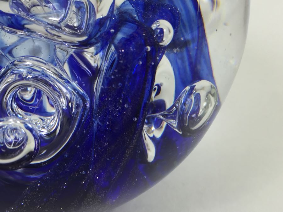 Dynasty Gallery Art Glass Paperweight [Photo 12]