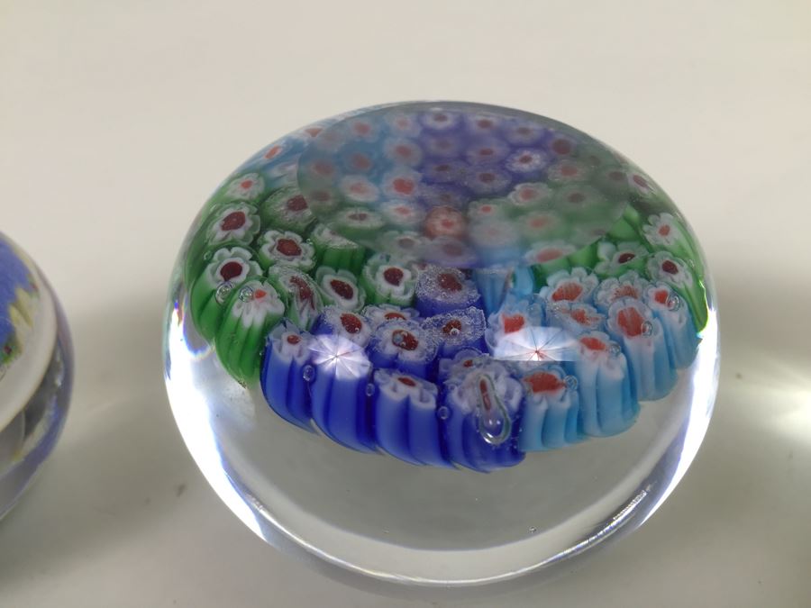 (3) Millefleur Art Glass Paper Weight Lot [Photo 19]
