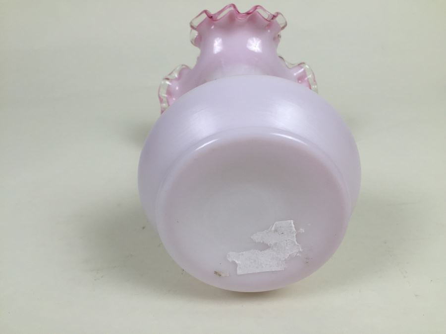 Fenton Art Glass Peach Crest Fluted Vase [Photo 7]