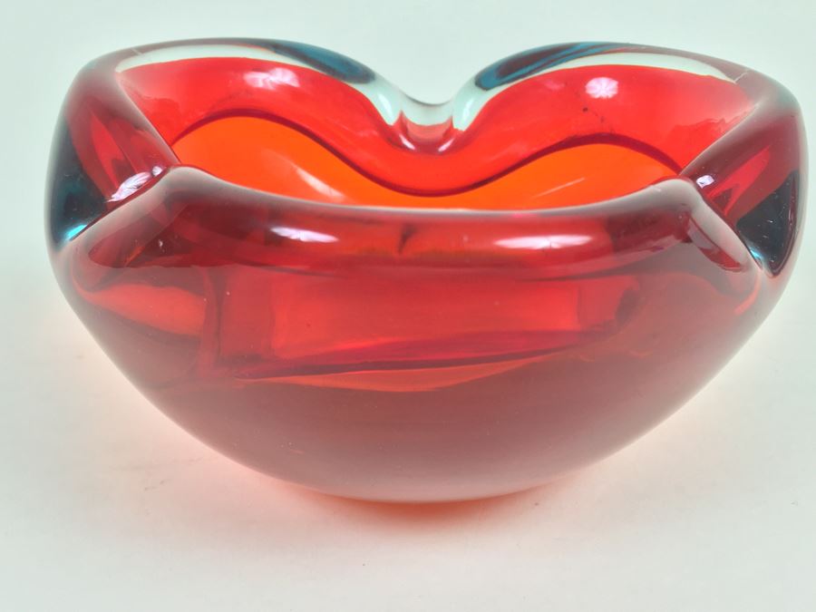 Red Murano Art Glass Ashtray [Photo 8]