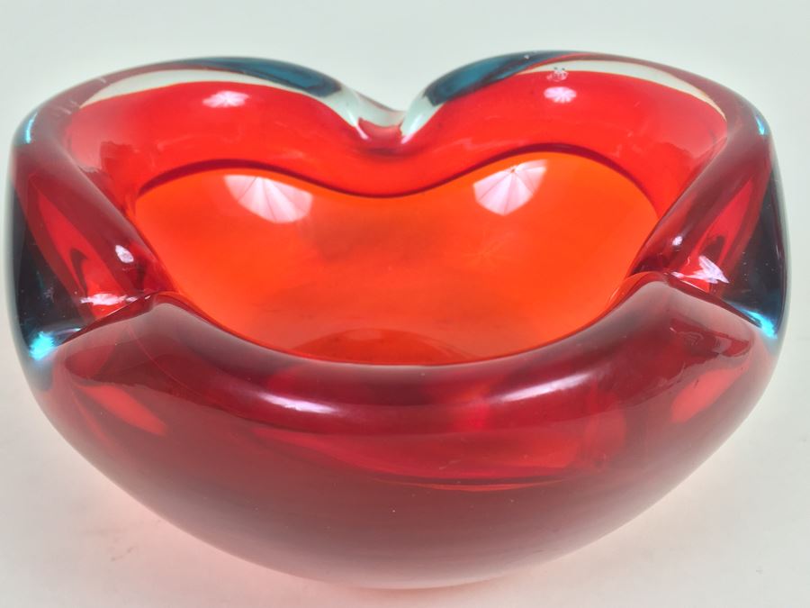 Red Murano Art Glass Ashtray [Photo 4]