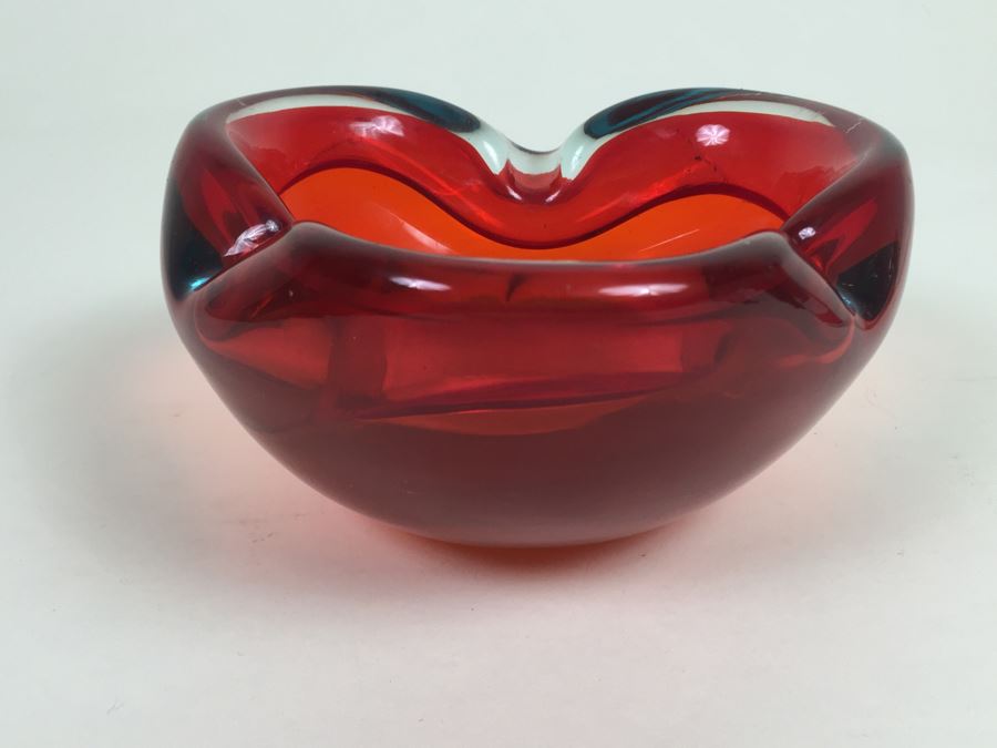 Red Murano Art Glass Ashtray [Photo 9]
