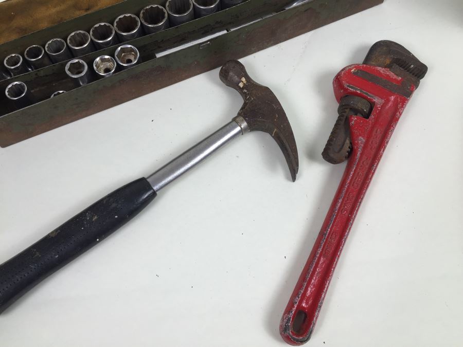 Tool Lot With Craftsman Socket Wrench Set [Photo 8]