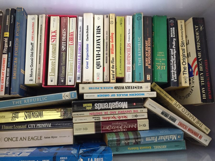 HUGE Lot Of Paperback Novels Books Mostly Fiction [Photo 20]