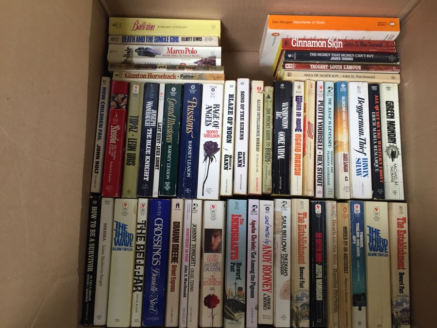 HUGE Lot Of Paperback Novels Books Mostly Fiction [Photo 11]