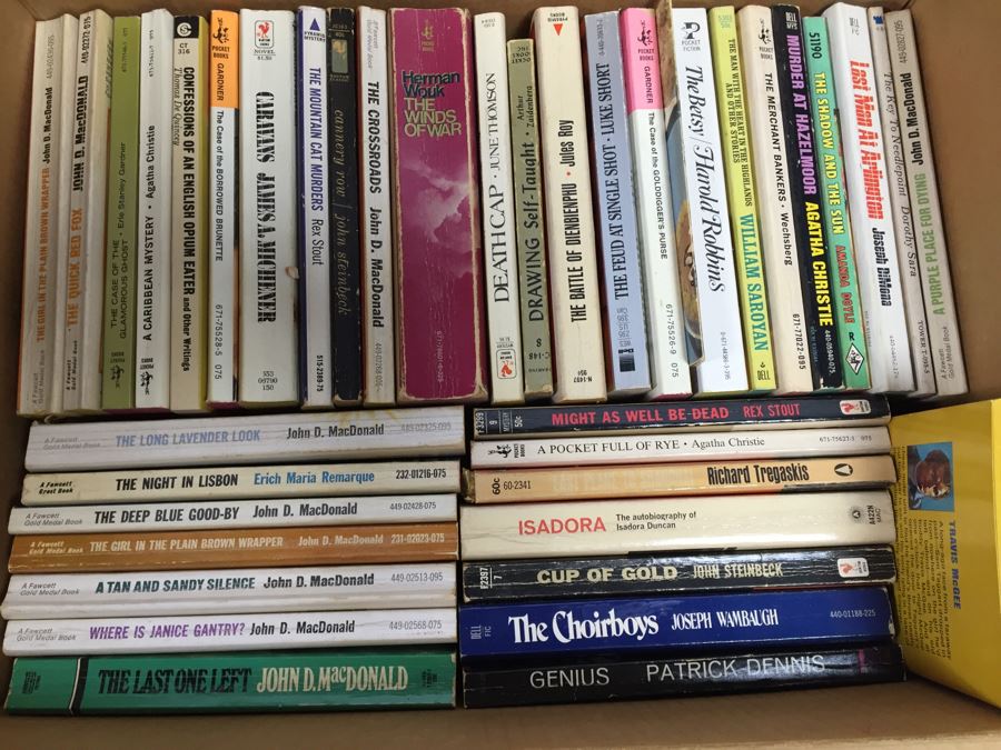 HUGE Lot Of Paperback Novels Books Mostly Fiction [Photo 35]