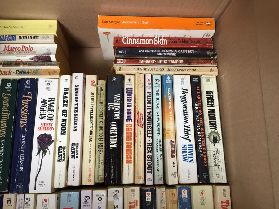 HUGE Lot Of Paperback Novels Books Mostly Fiction [Photo 13]
